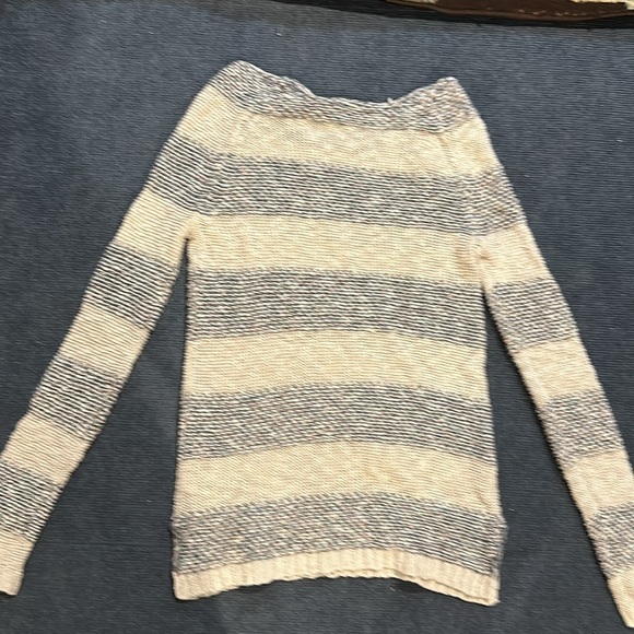 Mudd Sweater Cream Blue  Gray Stripe Small Long Off Shoulder Knit Crochet - Picture 9 of 9